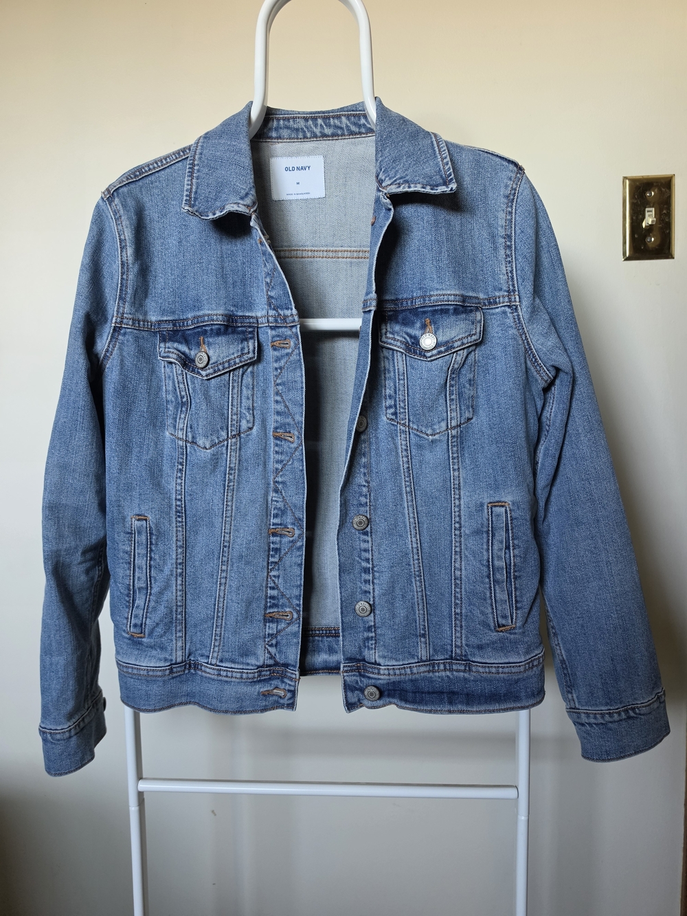 Old Navy Light Blue Denim Jacket Casual Button-Up Size M
